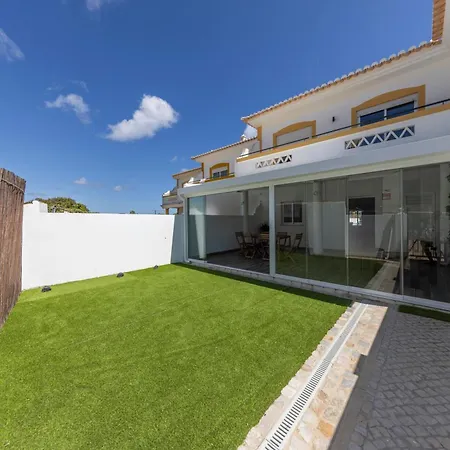 Zen - 3 Bedroom House 펜션 *